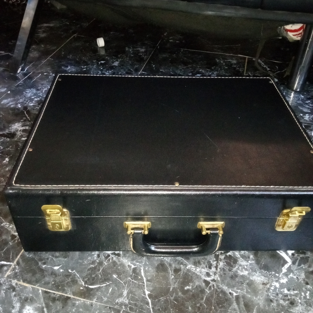 Men's Classic Business, Office & travel  briefcase  with expandable folder sto…